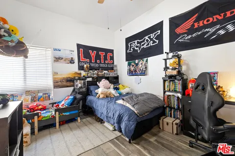 $455,000 | 3192 Darby Street, Unit 114, Simi Valley, CA 93063