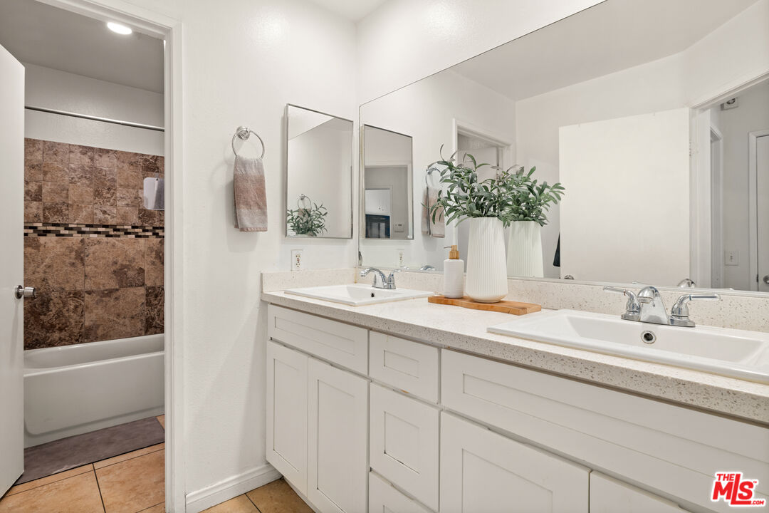 3192 Darby Street, Unit 114 Simi Valley, CA 93063 - Photo 14 of 21