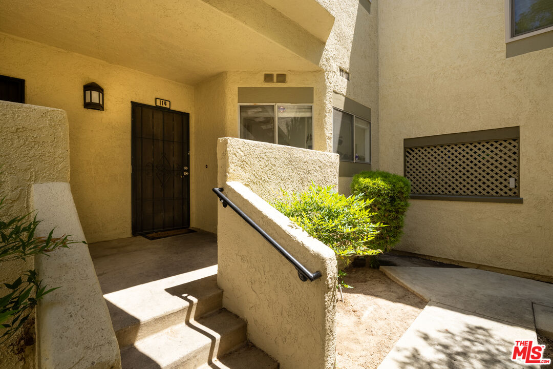 3192 Darby Street, Unit 114 Simi Valley, CA 93063 - Photo 15 of 21