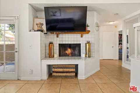 $455,000 | 3192 Darby Street, Unit 114, Simi Valley, CA 93063