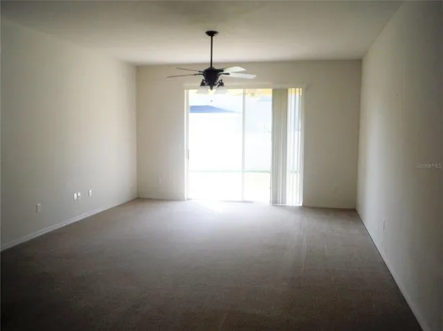 $2,100 | 403 Fern Gulley Drive, Seffner, FL 33584