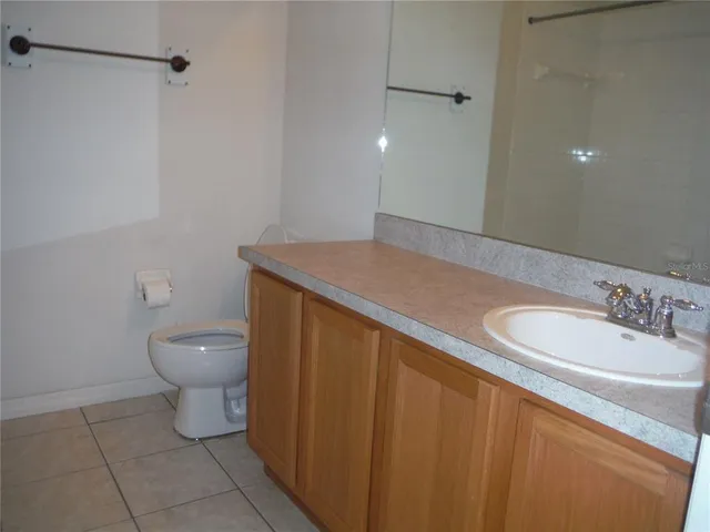 $2,100 | 403 Fern Gulley Drive, Seffner, FL 33584