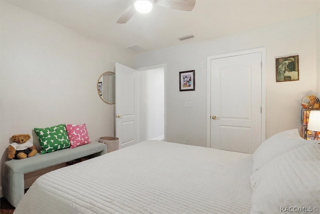 4099 West Ridge Court Dunnellon, FL 34433 - Photo 34 of 49 Another view of guest bedroom with very bright and inviting features. Please come and check it out today.