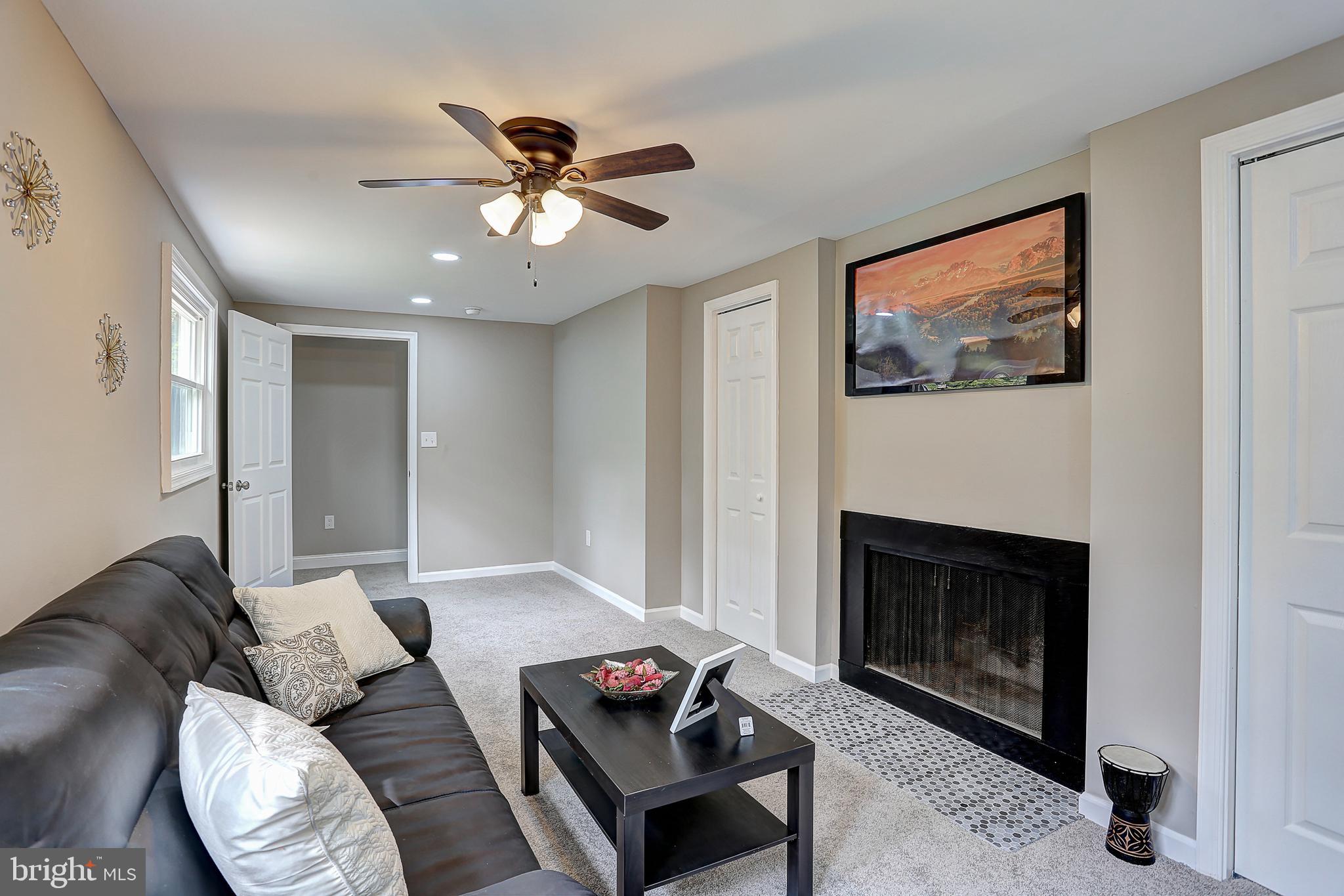 8831 Winterbrook Road Randallstown, MD 21133 - Photo 17 of 42 Master bedroom sitting room