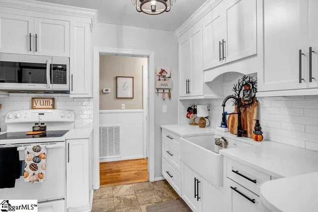 $299,000 | 105 Rutledge Avenue, Greenville, SC 29617