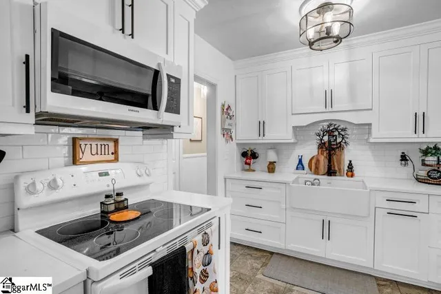 $299,000 | 105 Rutledge Avenue, Greenville, SC 29617