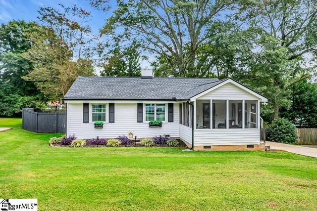 $299,000 | 105 Rutledge Avenue, Greenville, SC 29617