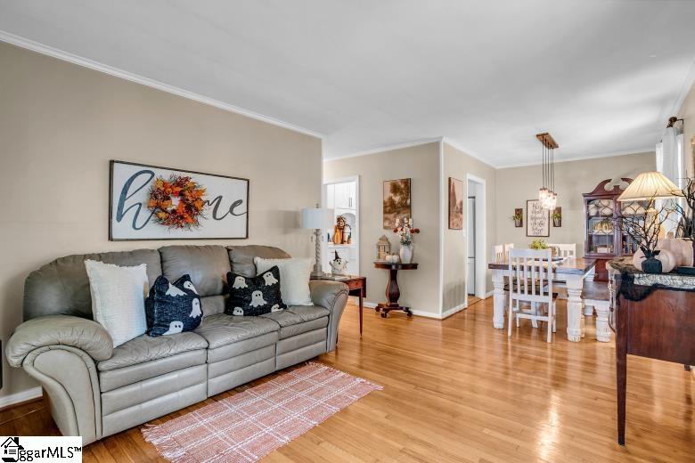 105 Rutledge Avenue Greenville, SC 29617 - Photo 6 of 35 Gallery Image 6