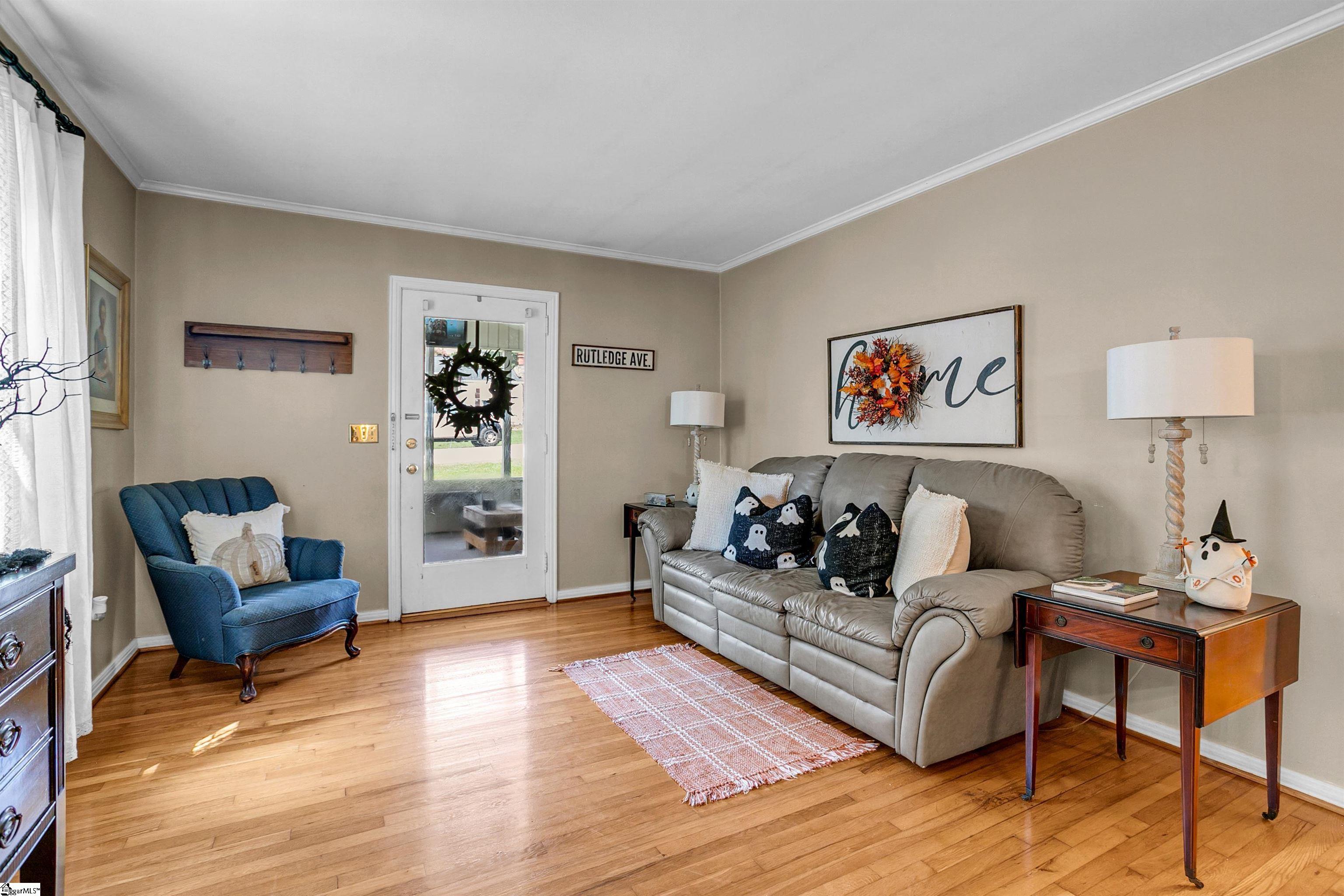105 Rutledge Avenue Greenville, SC 29617 - Photo 7 of 35 Gallery Image 7