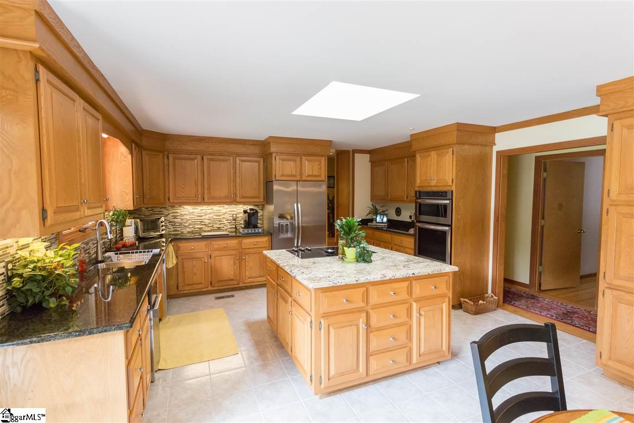 101 Babbs Hollow Road Greenville, SC 29607 - Photo 8 of 29