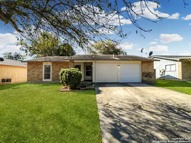 $1,350 | 117 Meadow Way, Converse, TX 78109