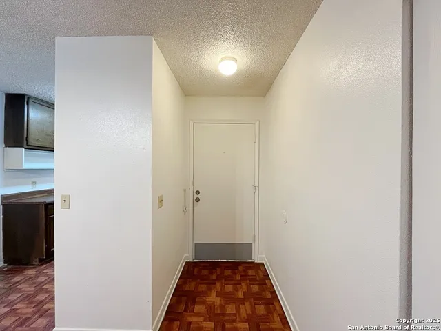 $1,350 | 117 Meadow Way, Converse, TX 78109