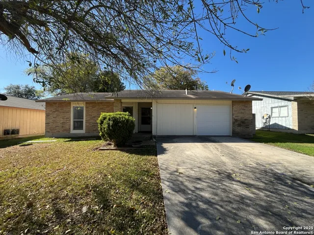 $1,350 | 117 Meadow Way, Converse, TX 78109