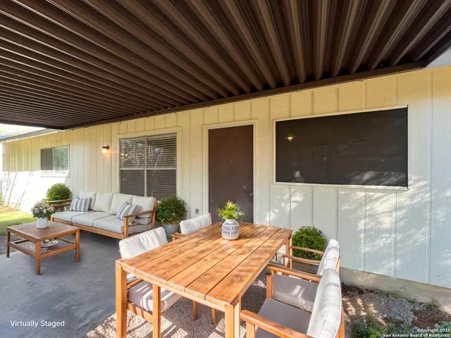 $1,350 | 117 Meadow Way, Converse, TX 78109