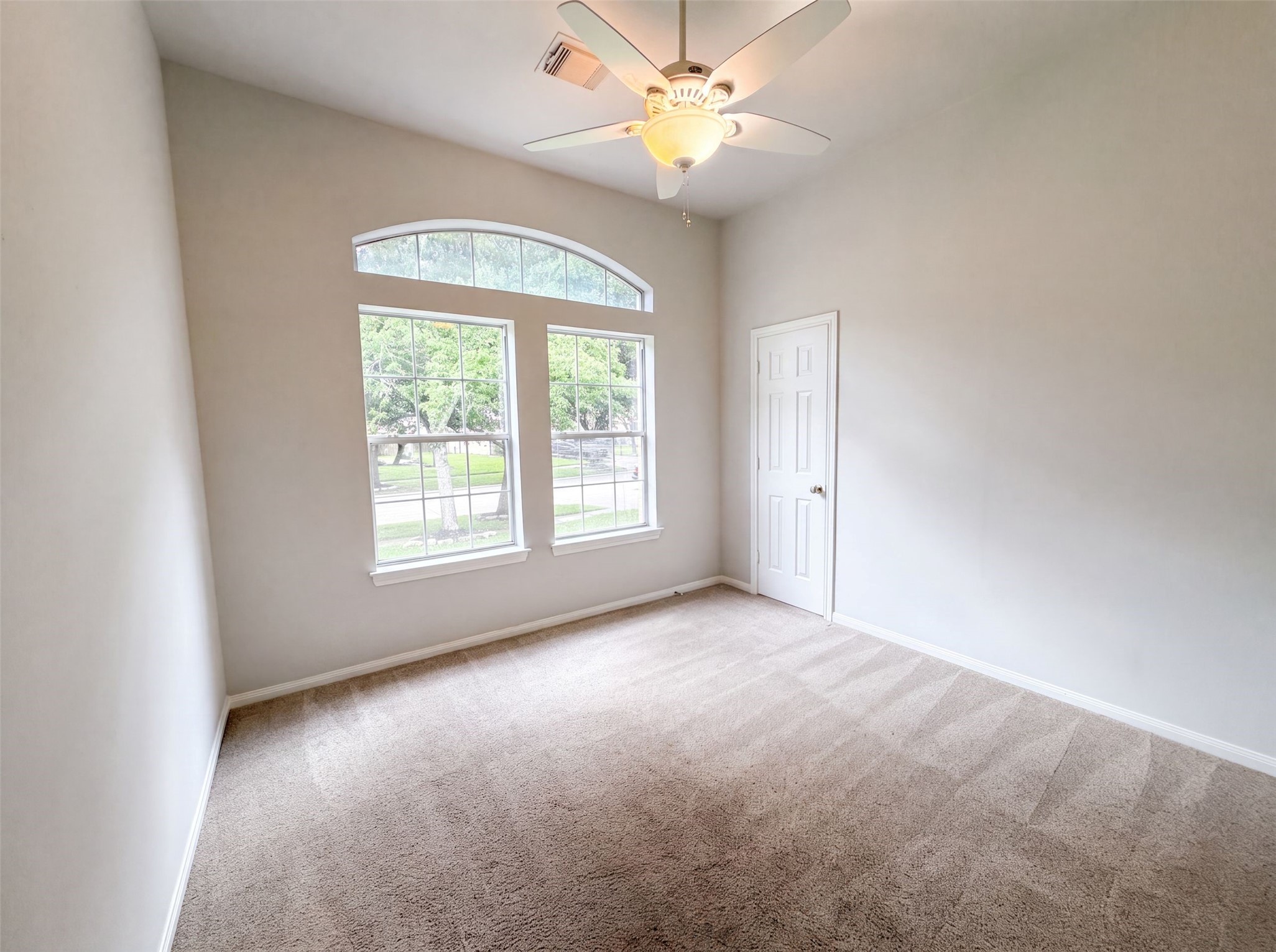 5704 Shady Hollow Court Rosharon, TX 77583 - Photo 10 of 21