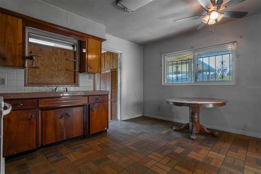 2903 West Heiter Street Tampa, FL 33607 - Photo 12 of 30