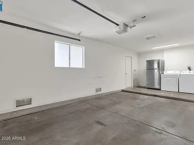 $2,000 | 13092 North 99th Drive, Sun City, AZ 85351