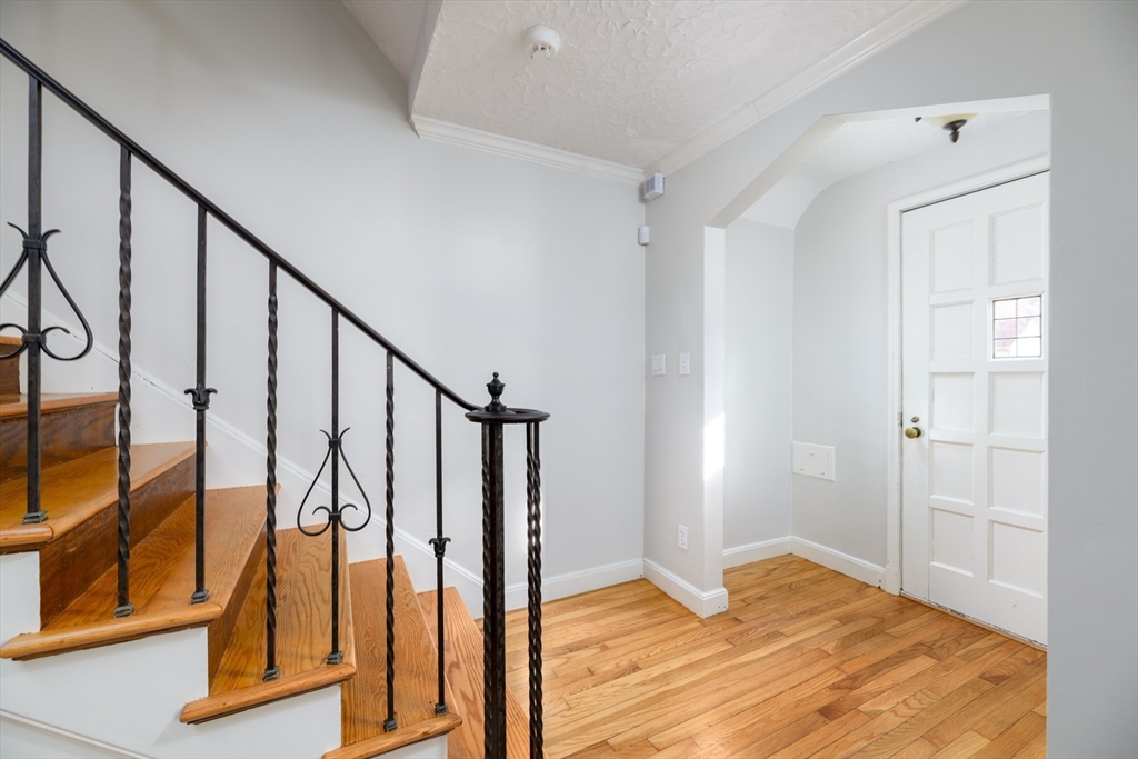 3 Old English Road Worcester, MA 01609 - Photo 15 of 39 Gallery Image 15