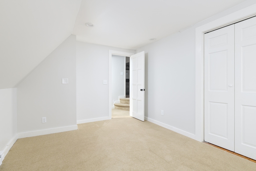 3 Old English Road Worcester, MA 01609 - Photo 25 of 39 Gallery Image 25
