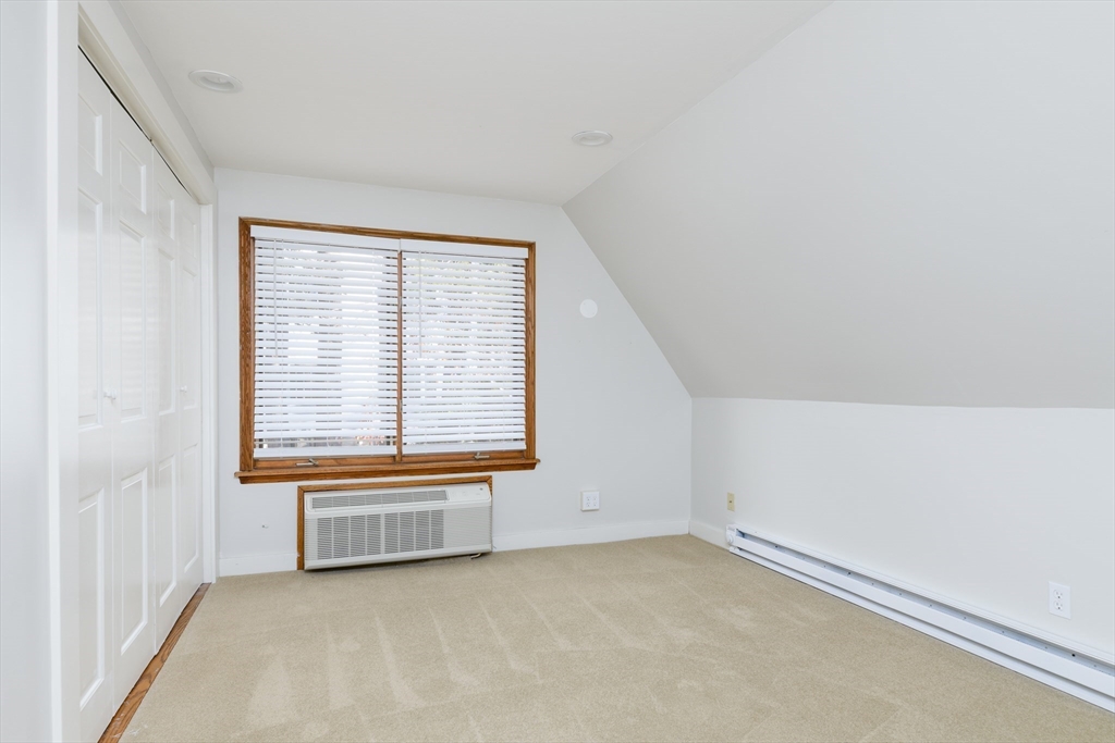 3 Old English Road Worcester, MA 01609 - Photo 26 of 39 Gallery Image 26