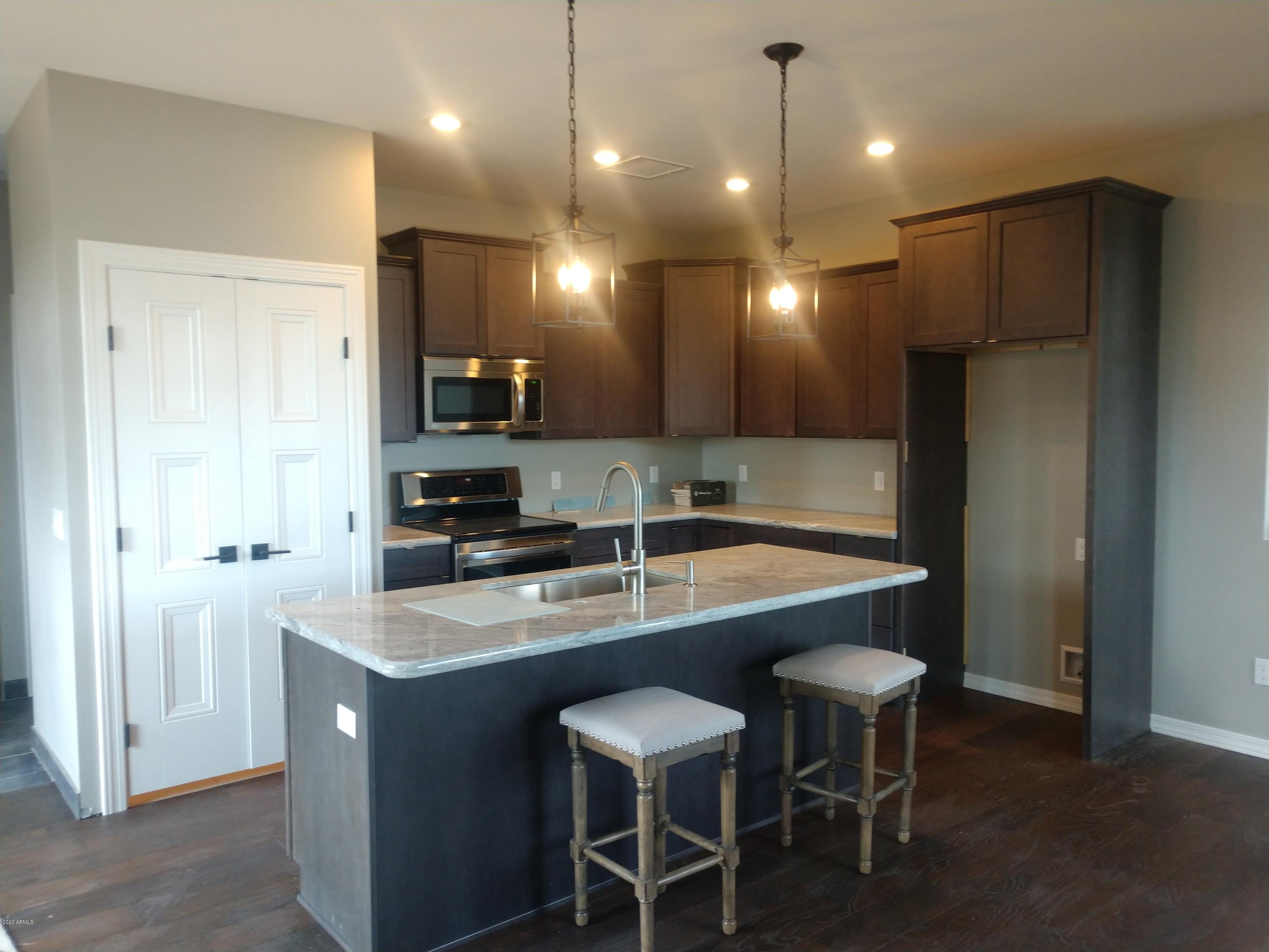 405 West Frontier Street Payson, AZ 85541 - Photo 11 of 22 Kitchen 1