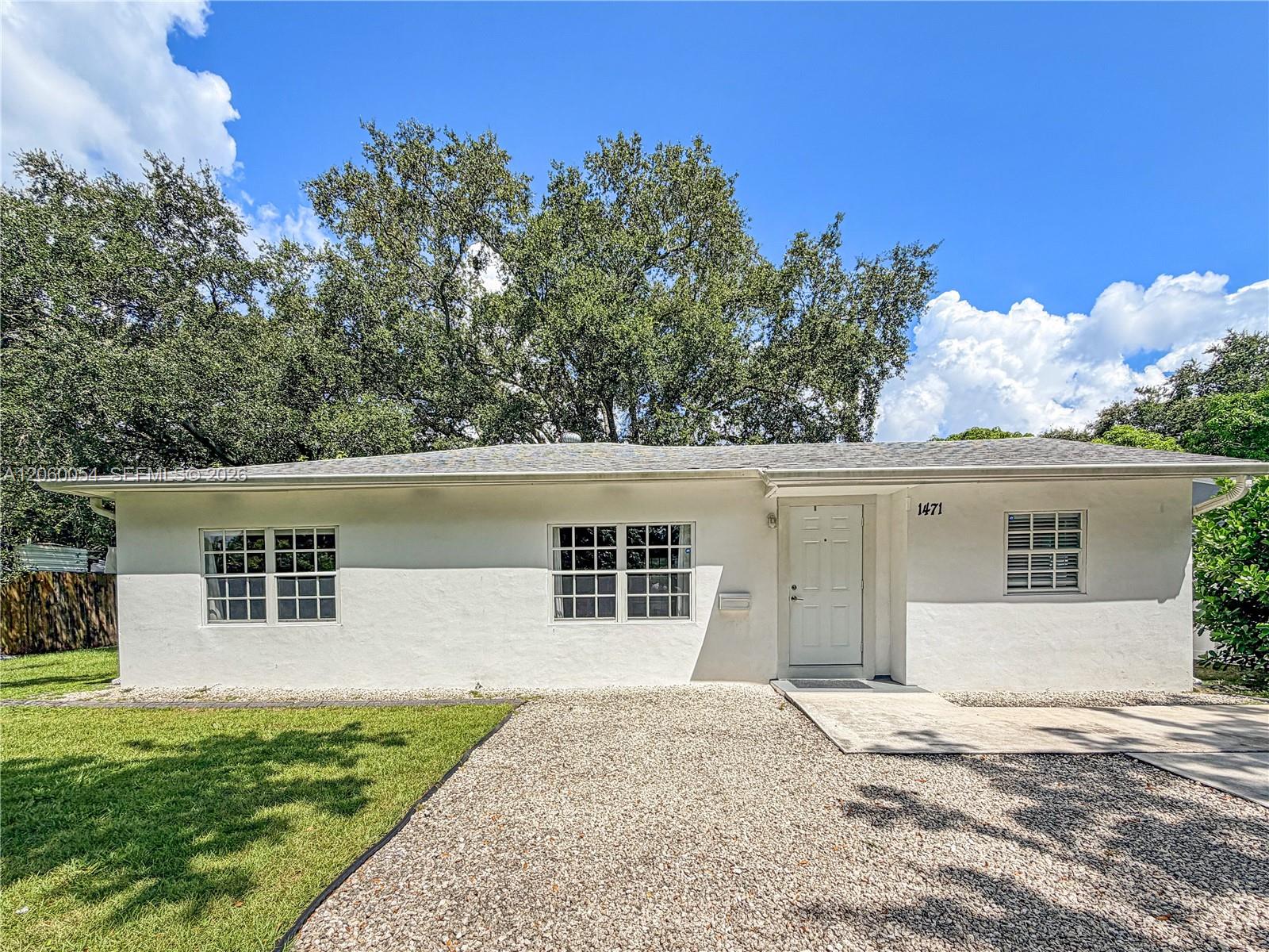 1471 Northeast 132nd Road North Miami, FL 33161 - Photo 2 of 24