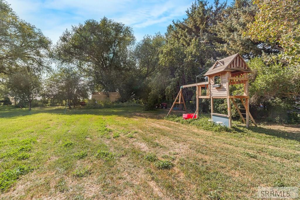 1181 Country Road Sugar City, ID 83448 - Photo 39 of 51