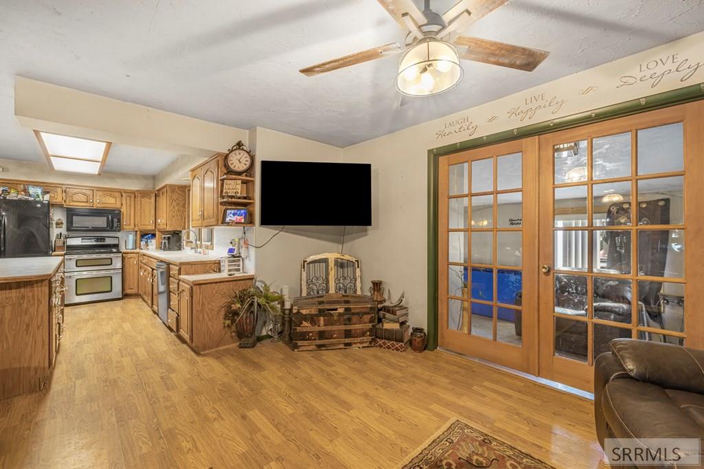 1181 Country Road Sugar City, ID 83448 - Photo 10 of 51