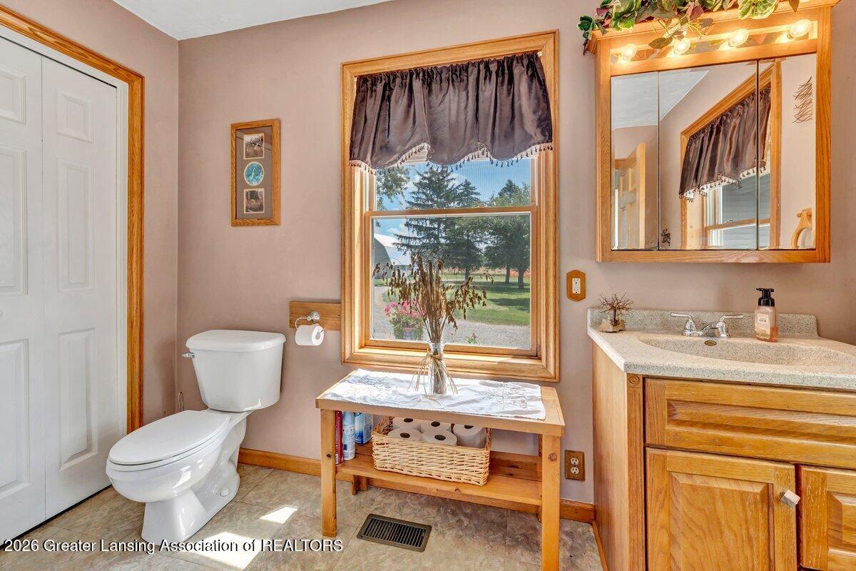 2234 West Taft Road Perrinton, MI 48871 - Photo 34 of 37 DSC04084