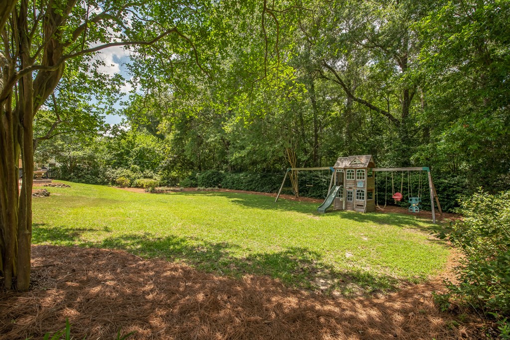1132 Appian Way Dothan, AL 36303 - Photo 2 of 33