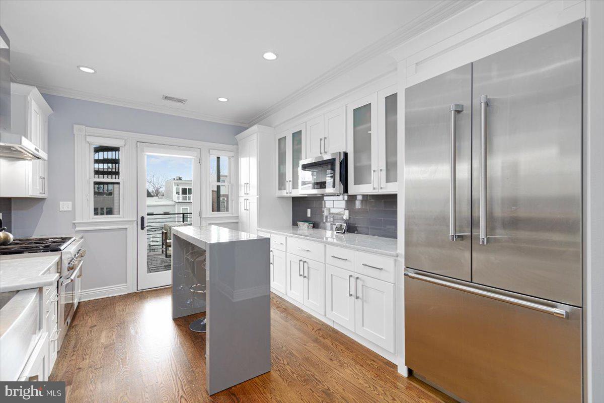 1128 Columbia Road Northwest, Unit 2 Washington, DC 20009 - Photo 11 of 28