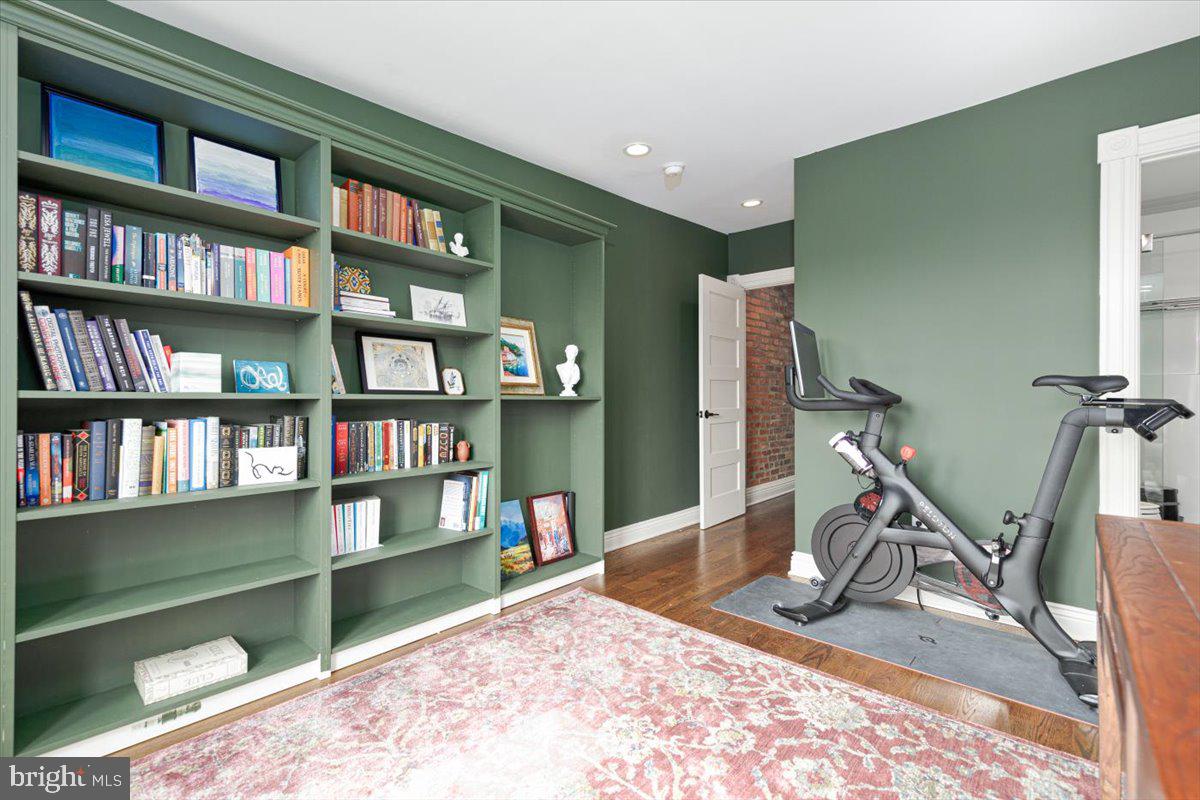 1128 Columbia Road Northwest, Unit 2 Washington, DC 20009 - Photo 16 of 28