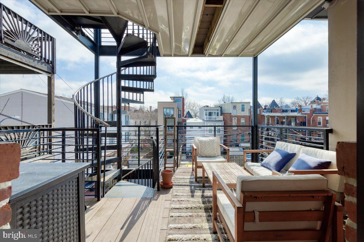 1128 Columbia Road Northwest, Unit 2 Washington, DC 20009 - Photo 26 of 28