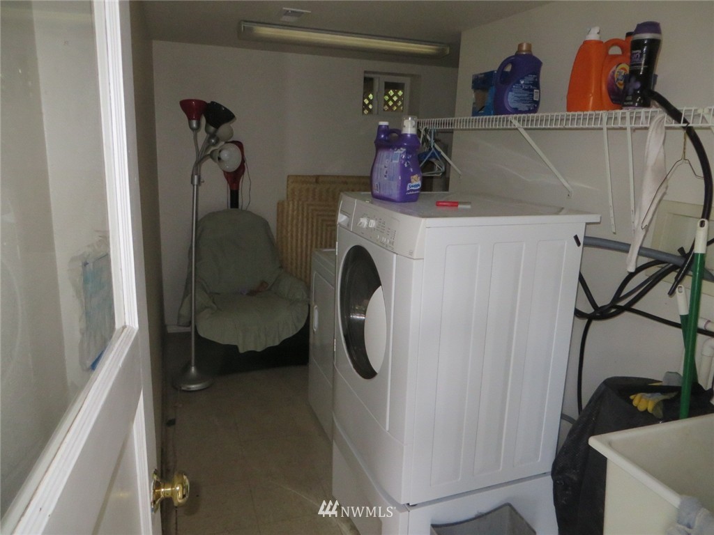 16005 114th Avenue Southeast Renton, WA 98055 - Photo 10 of 15