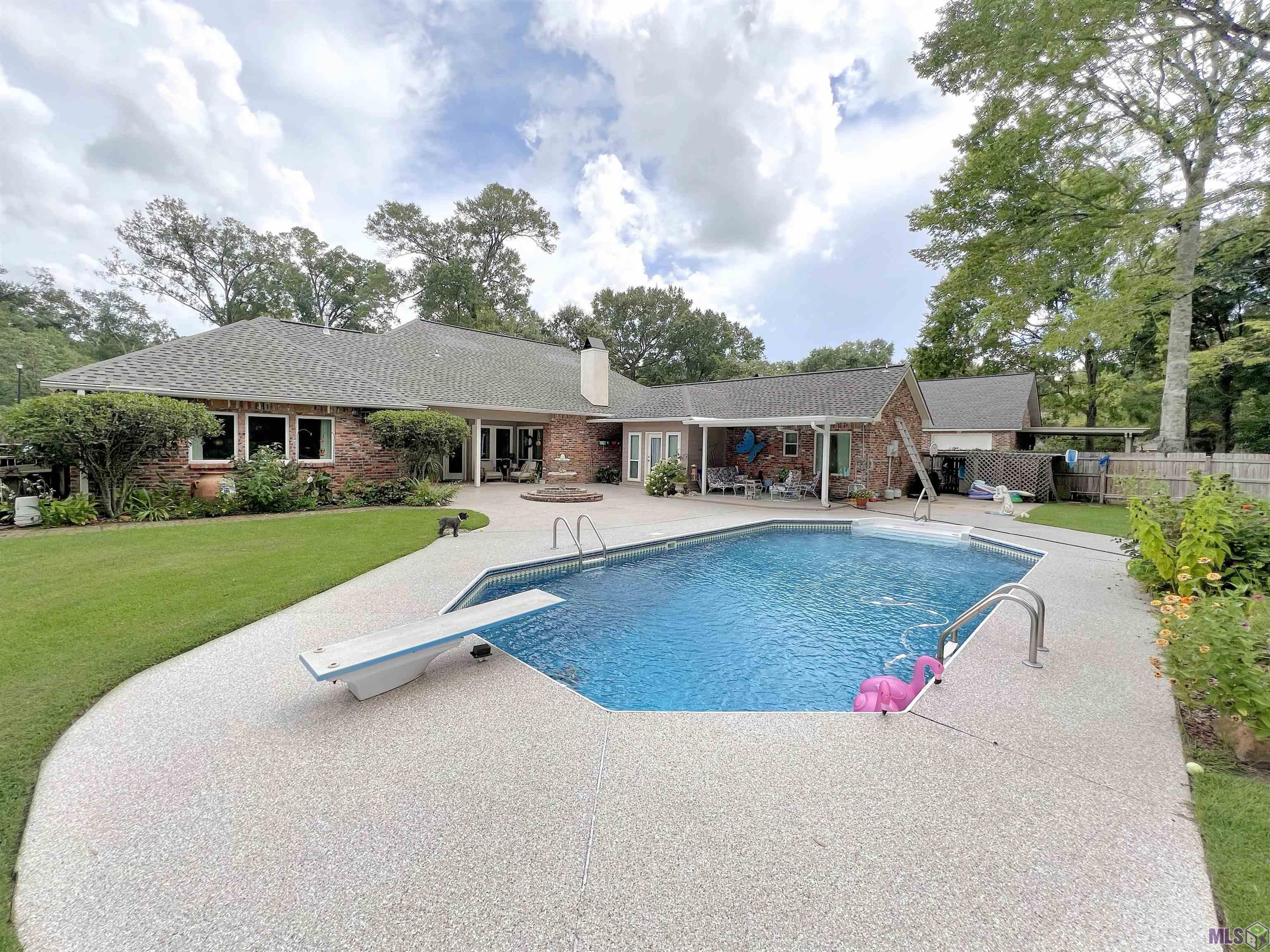 18145 Creek Hollow Road Baton Rouge, LA 70817 - Photo 3 of 23 Gallery Image 3