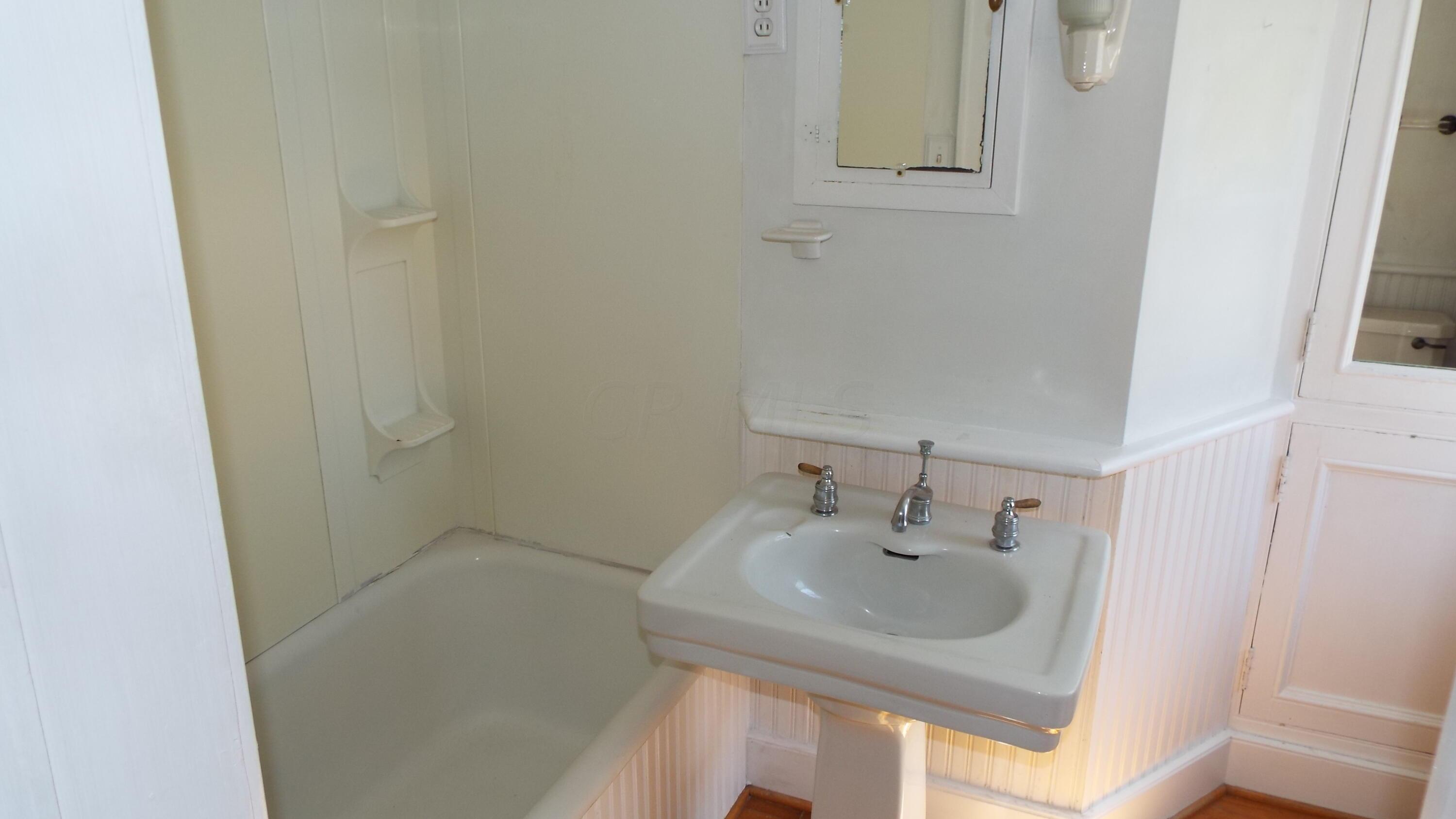 3740 Hebbardsville Road Albany, OH 45710 - Photo 43 of 50 Upstairs bath 1