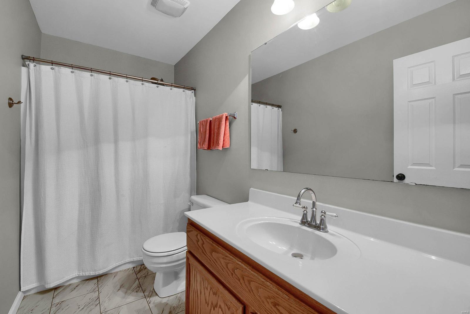 1906 Strawberry Ridge Drive Ballwin, MO 63021 - Photo 16 of 27 Gallery Image 16