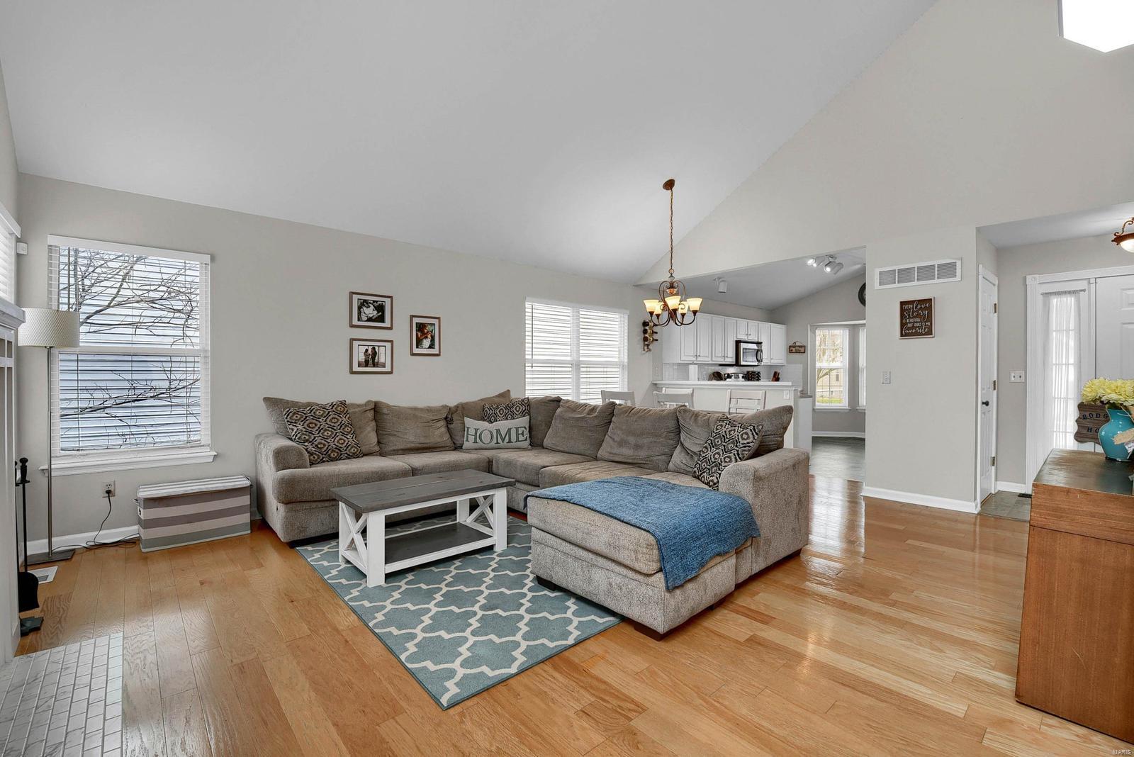 1906 Strawberry Ridge Drive Ballwin, MO 63021 - Photo 4 of 27 Gallery Image 4
