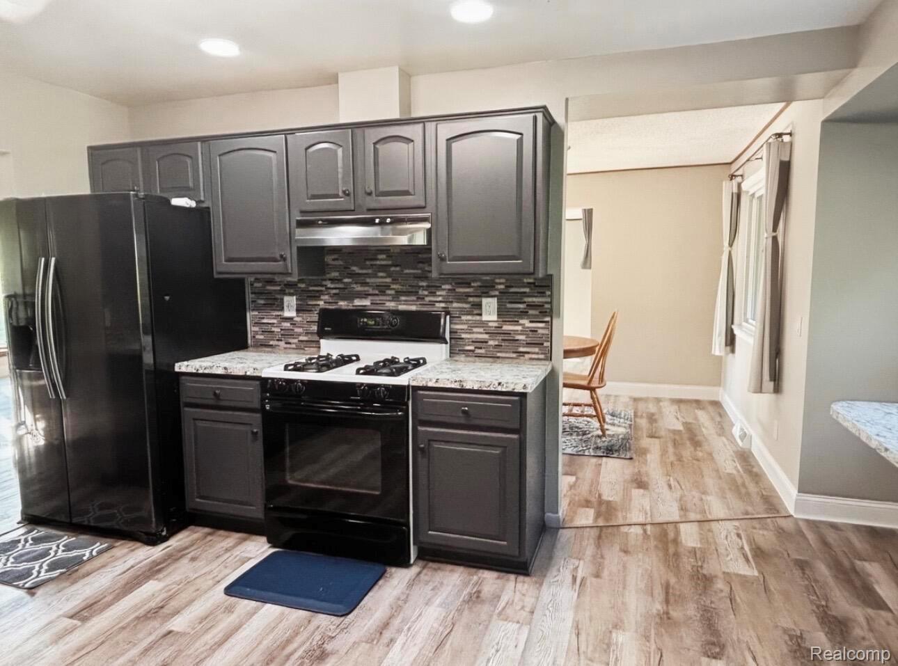3835 North Graham Road Freeland, MI 48623 - Photo 9 of 30