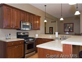 2213 Harbor Landing Springfield, IL 62712 - Photo 8 of 24