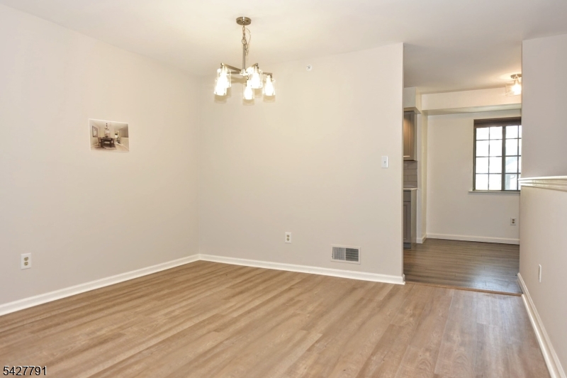 3707 Mark Twain Way Mahwah, NJ 07430 - Photo 9 of 28