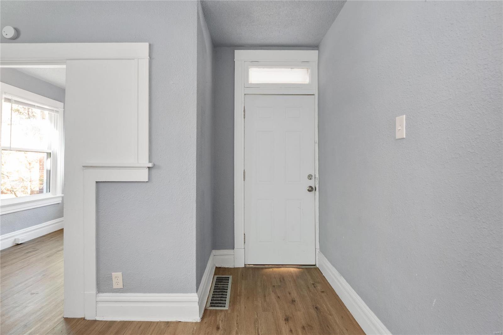 3926 Utah Street St. Louis, MO 63116 - Photo 2 of 14