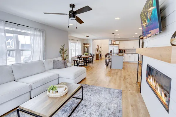 $559,900 | 993 Clover Lane, DeForest, WI 53532