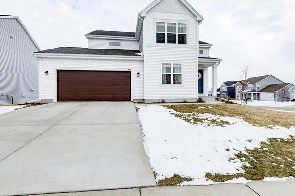 $559,900 | 993 Clover Lane, DeForest, WI 53532
