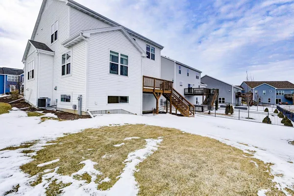 $559,900 | 993 Clover Lane, DeForest, WI 53532
