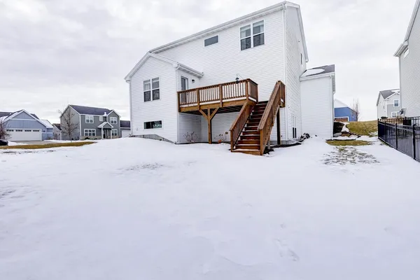 $559,900 | 993 Clover Lane, DeForest, WI 53532