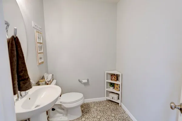 $559,900 | 993 Clover Lane, DeForest, WI 53532