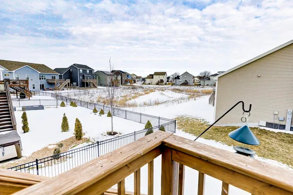 $559,900 | 993 Clover Lane, DeForest, WI 53532