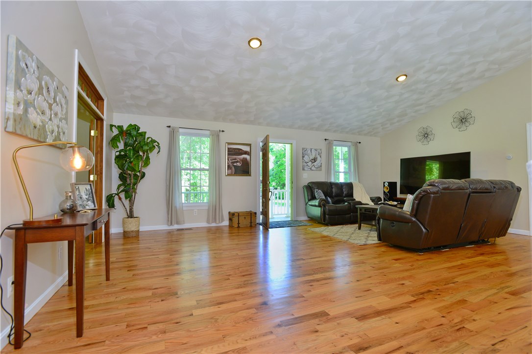 260 Ten Rod Road North Kingstown, RI 02852 - Photo 6 of 30