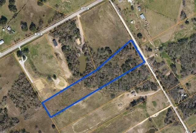 $175,000 | 873 Cr 473 Lott Tx 76656, Lott, TX 76656